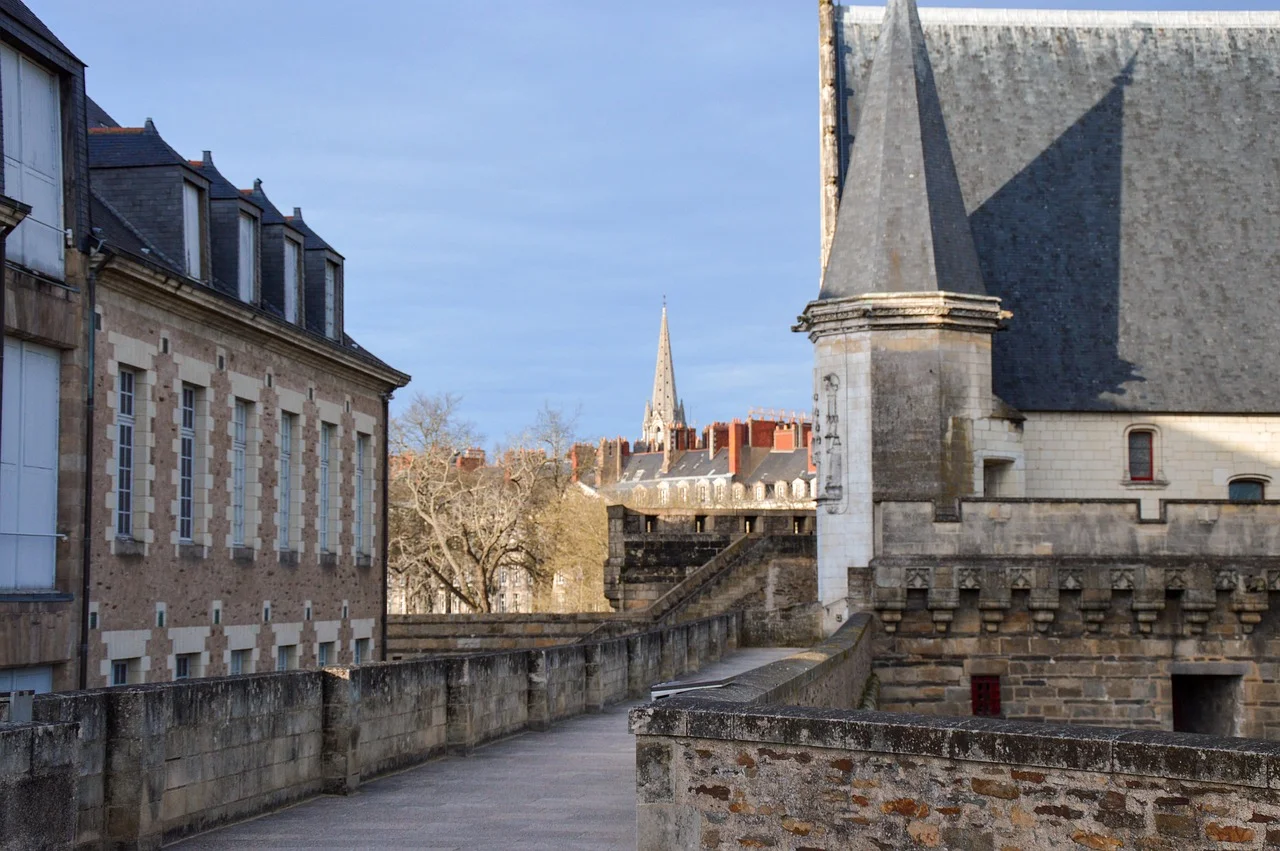 Demander un premier titre de séjour vie privée et familiale