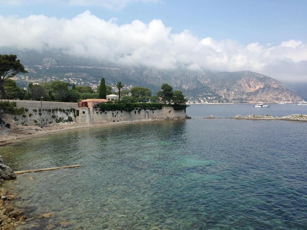 la durée de placement en CRA étendue jusqu'à 210 jours